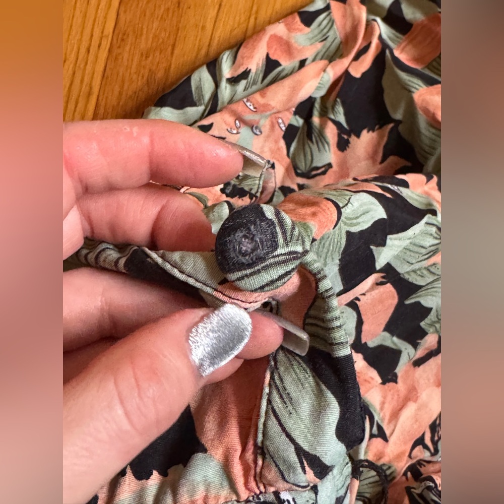 80s Vintage Green Black and Pink Floral Shirt Dress - Picture 5 of 9